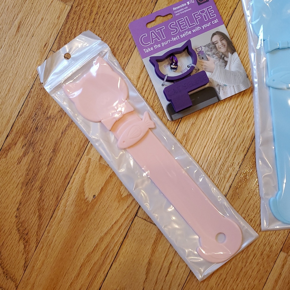 Cat Gadgets 😸 - Picture 2 of 6